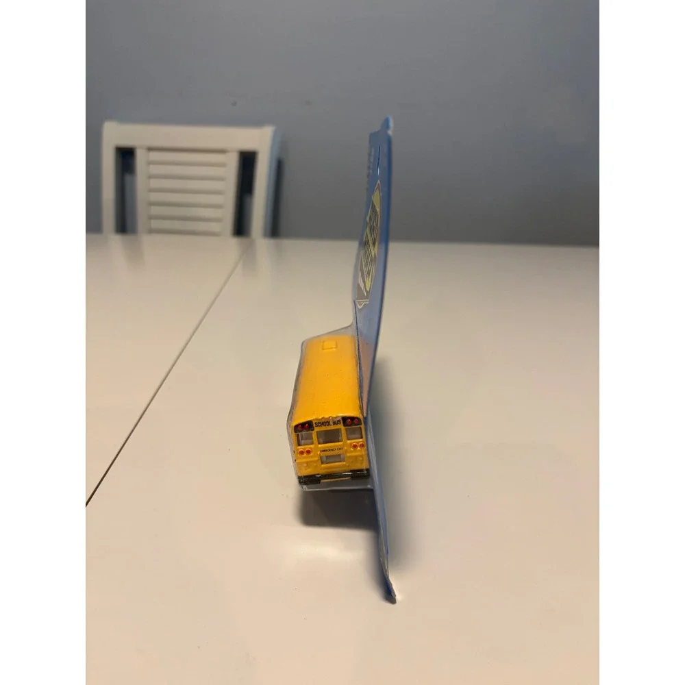 Vintage 1997 Road Champs Die Cast Deluxe Series International School Bus 5905